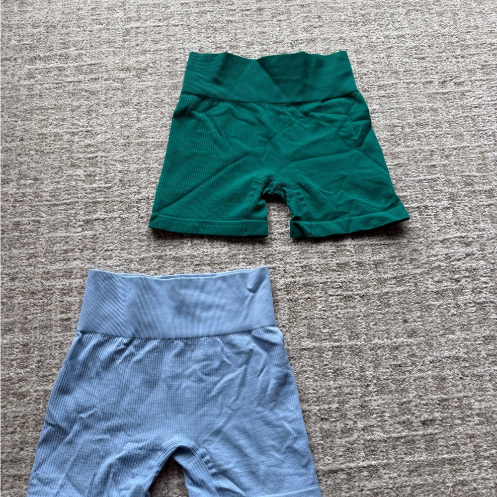 3-pack AMAZON Ribbed High-Waist Bike Shorts - Emerald Green, Light blue, dark he